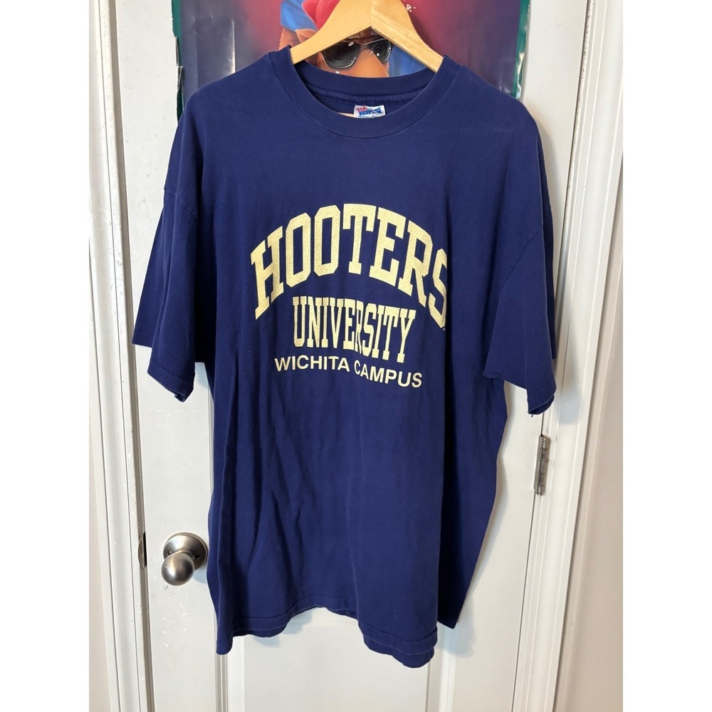 Vintage Hanes Beefy-T Hooters University Wichita Campus Navy Blue T-Shirt XXL